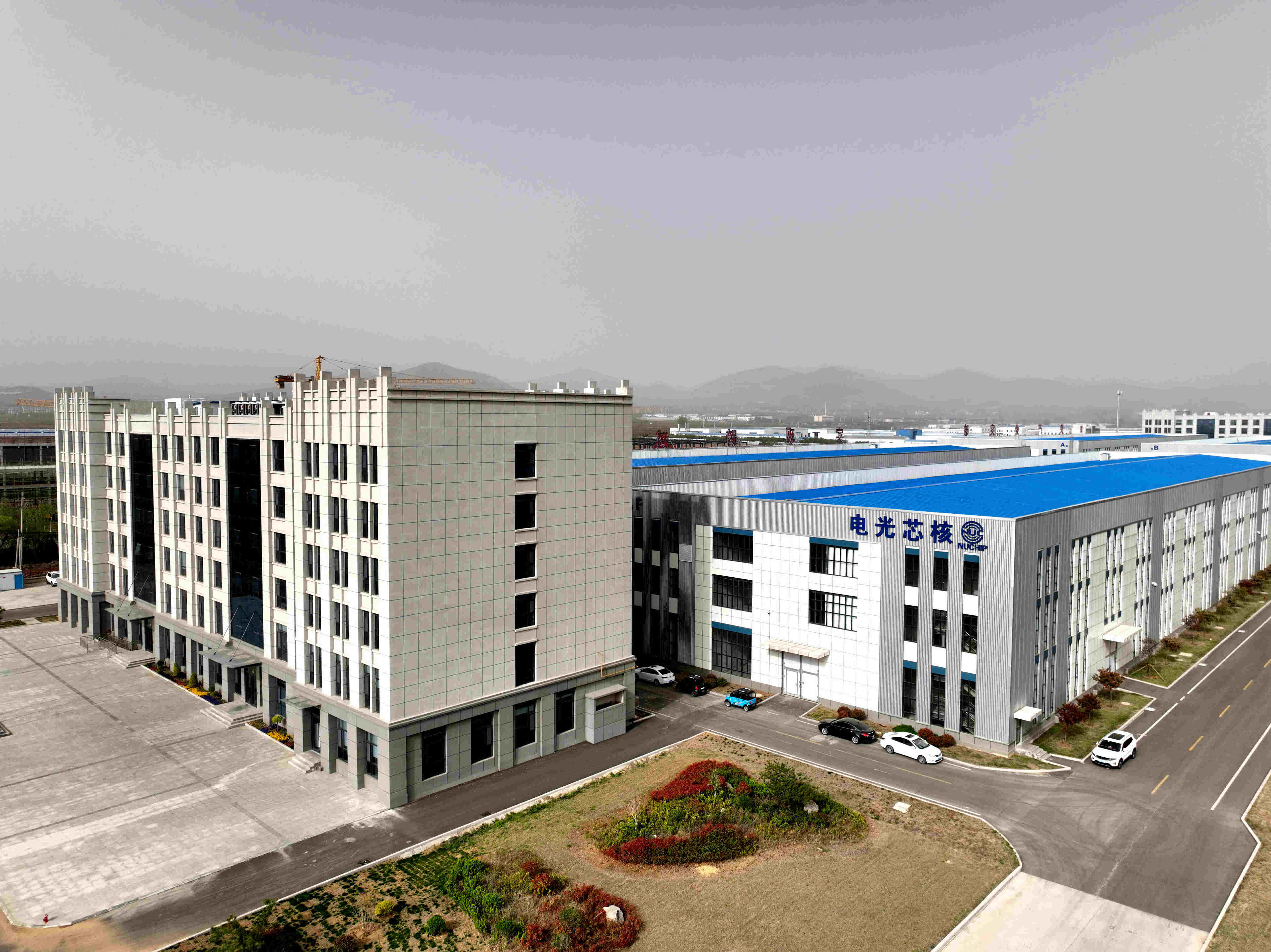 高性能硅基輻射探測(cè)器芯片及核心部件產(chǎn)業(yè)化基地建設(shè)